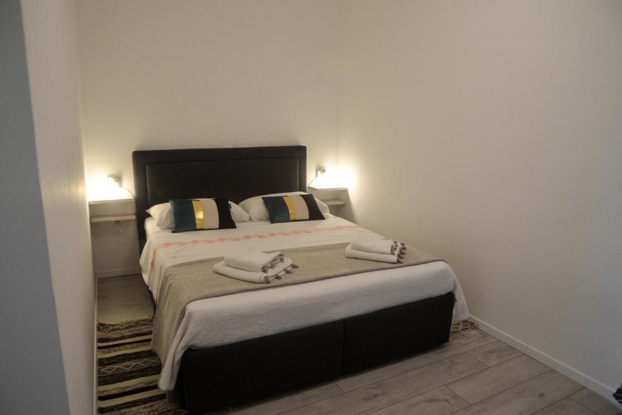 Apartments Mavra-Kukljica Esterno foto
