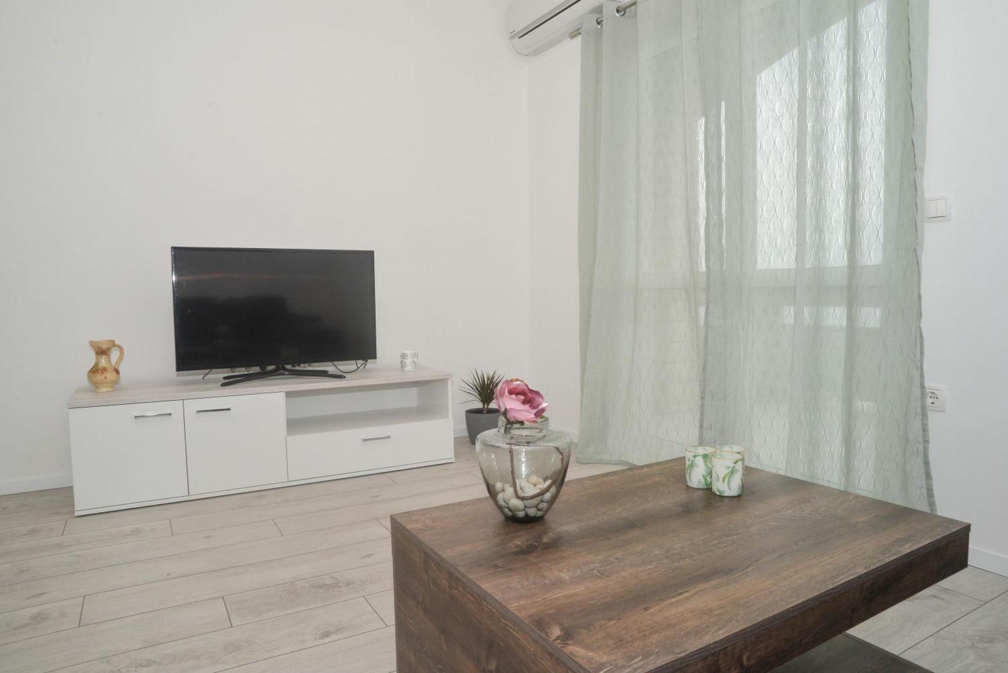 Apartments Mavra-Kukljica Esterno foto
