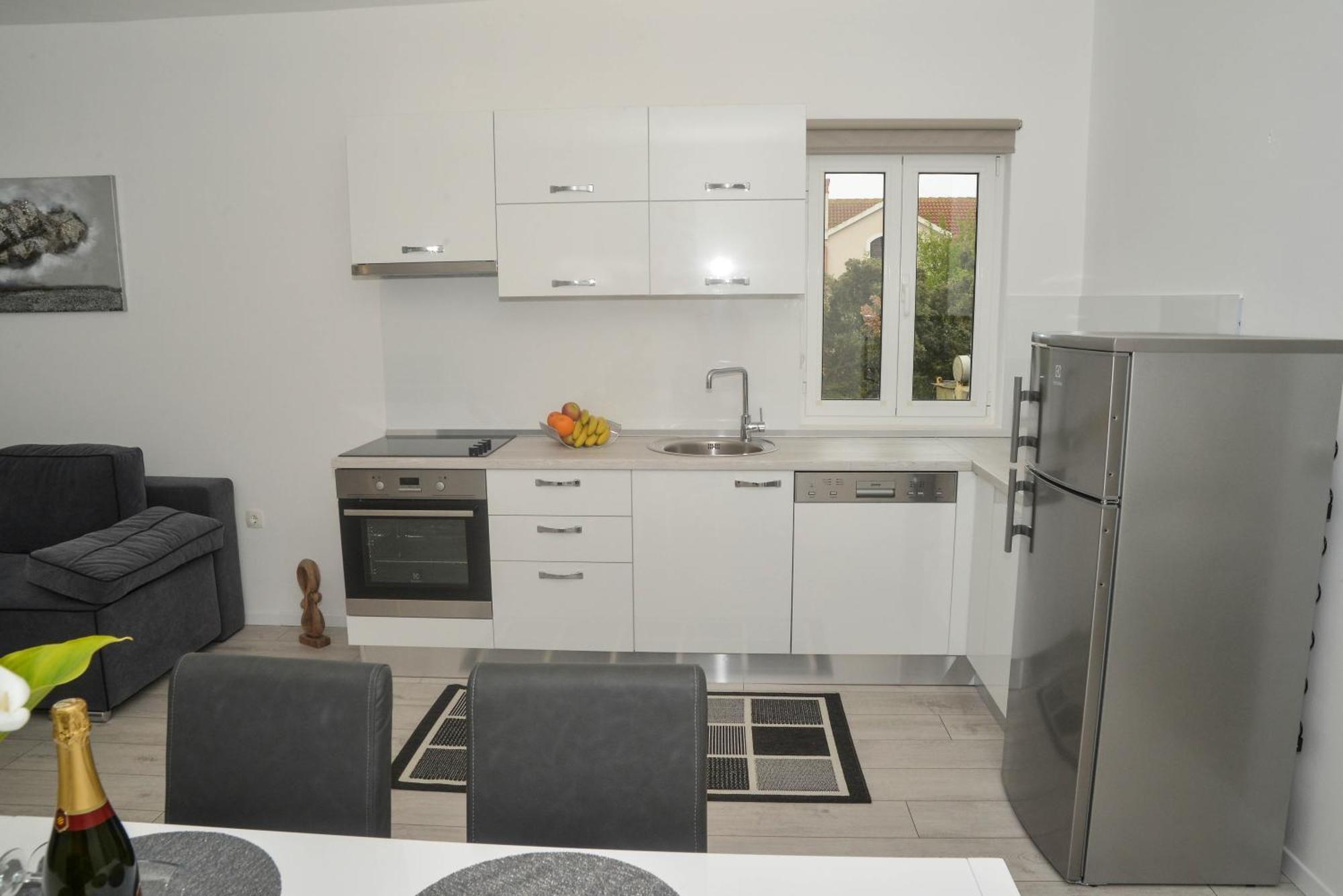 Apartments Mavra-Kukljica Esterno foto
