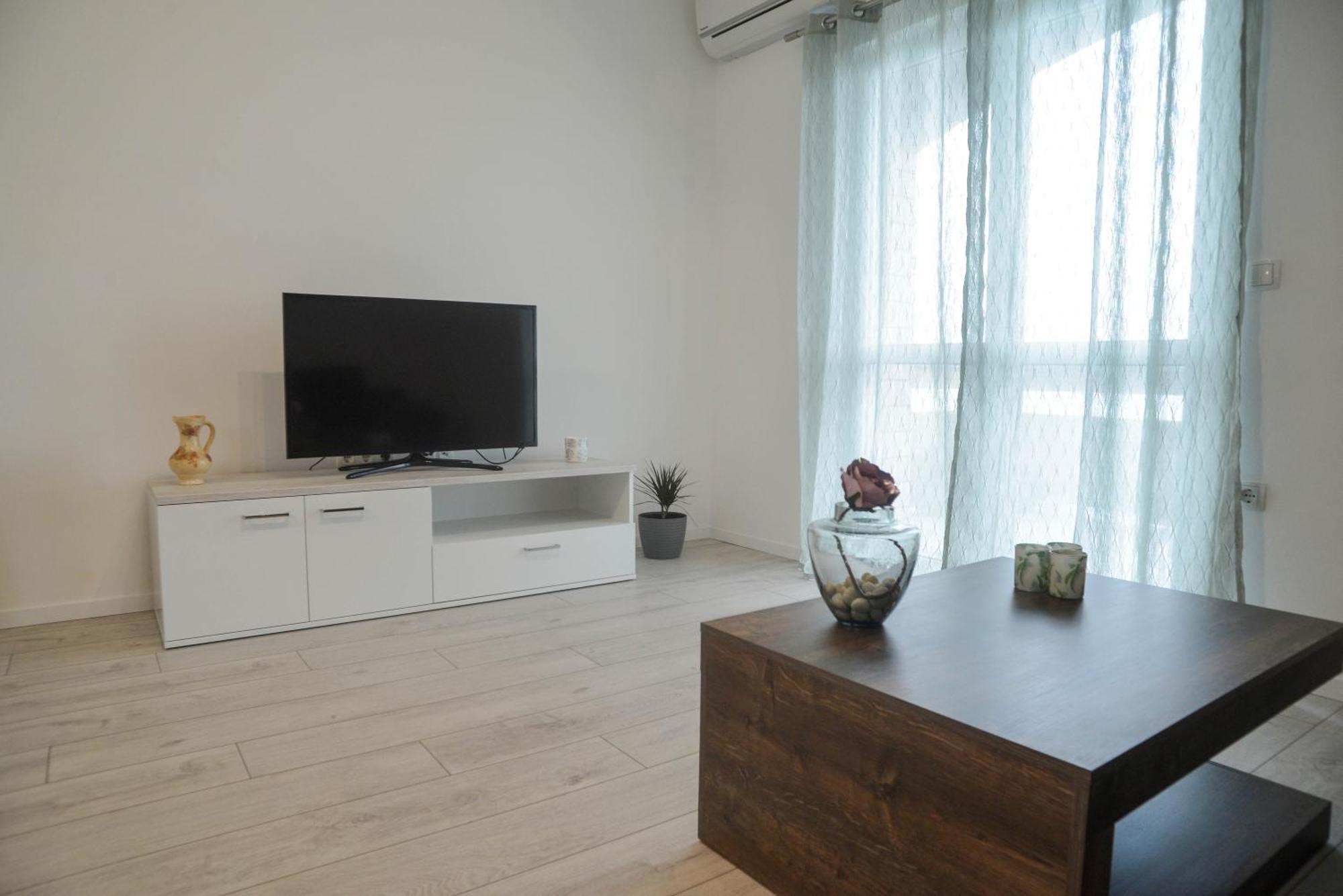 Apartments Mavra-Kukljica Esterno foto